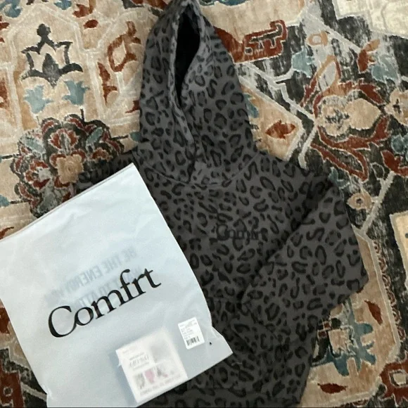 Comfy Gray Leopard Print Kids Hoodie - Picture 4 of 5